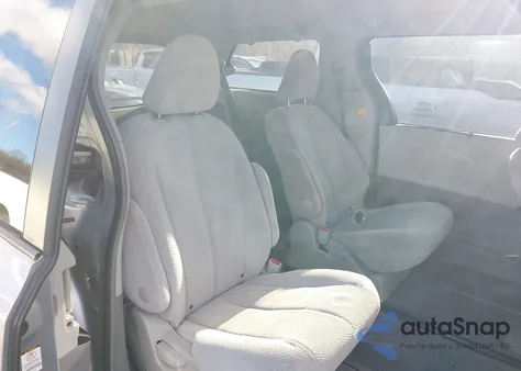 2011 Toyota Sienna Le from USA, damaged, VIN 5TDJK3DCXBS013973